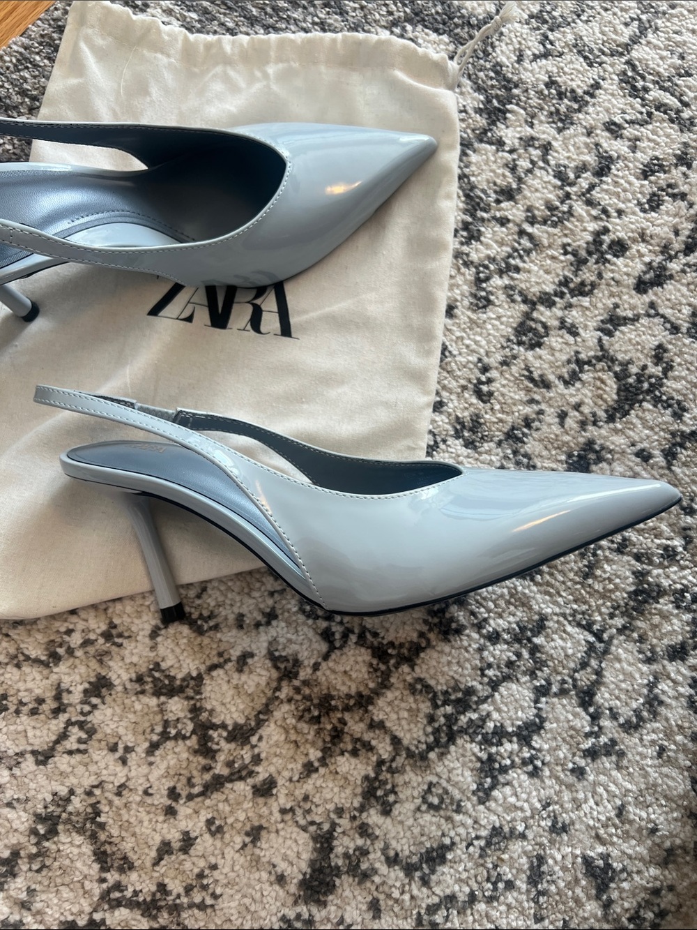 Zara Patent Slingback Pointed-Toe Heels - Picture 3 of 3